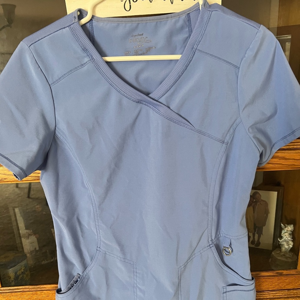 Cherokee Infinity Scrub Set